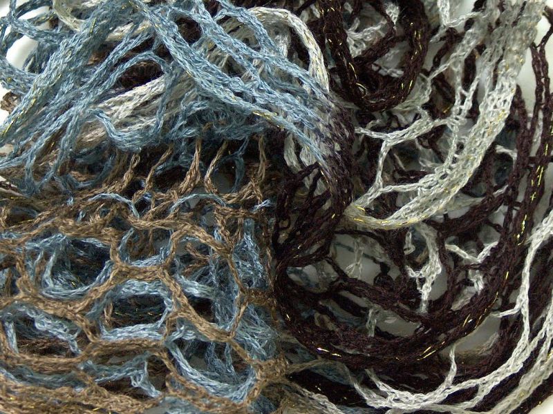 Acacia Yarns Flamenco Yarn in Colorway 024