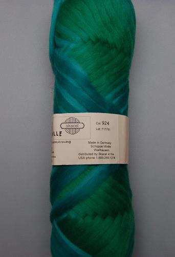 Schoppel Wolle (Artfelt) Pencil Roving in Colorway 1878 (924) Aqua Greens