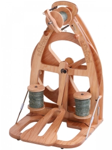 Ashford Joy Single Treadle Spinning Wheel with Carry Bag - Ready to go