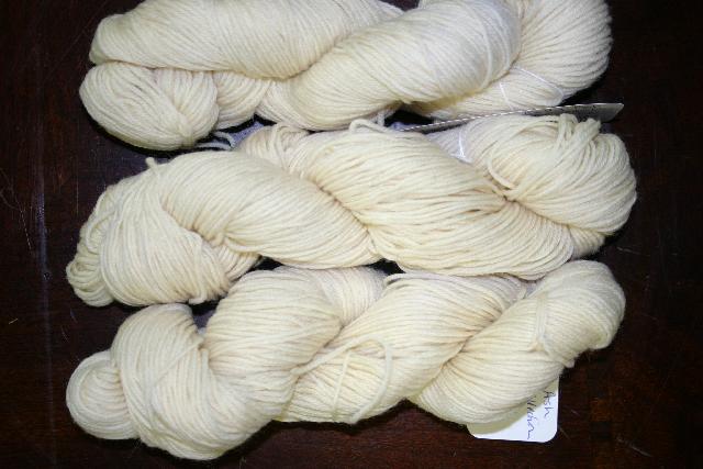 4-ply Undyed Merino DK from the Betty Ash Collection 0.4 oz 36 yds