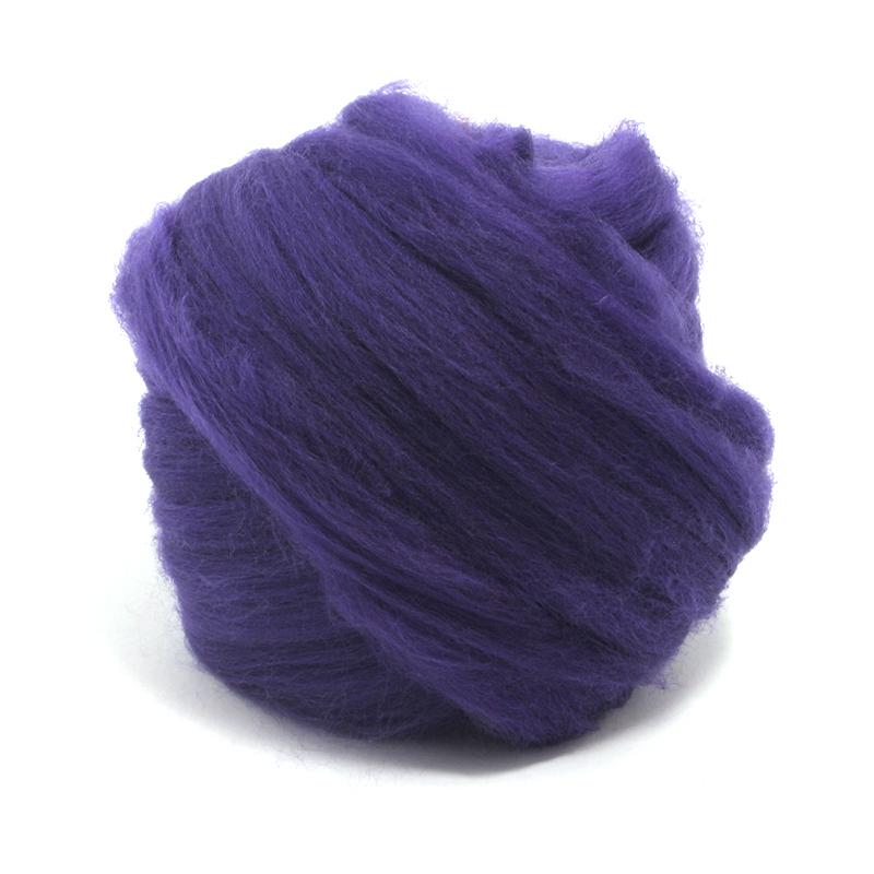 23 Micron Superfine Dyed Merino Combed Top - 115 g (4.0 oz) - Amethyst 45