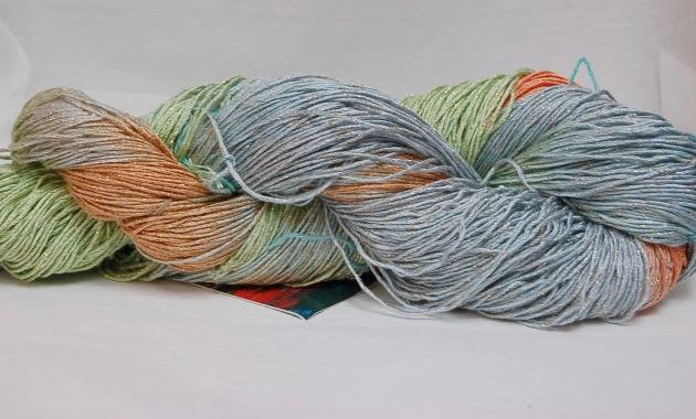 Blue Heron Rayon Metallic Yarn - Apple