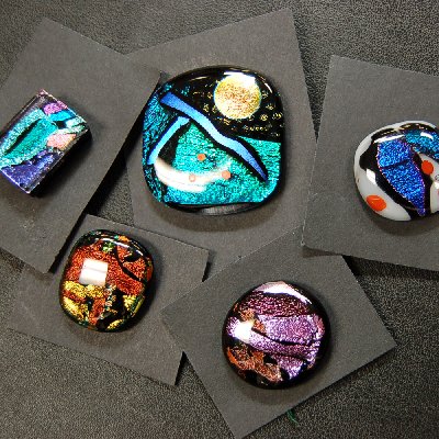 BUTTONS