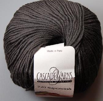 Cascade 220 Superwash Yarn  816 Gray