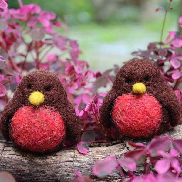Robins - Needle Felting Kit Robins - Needle Felting Kit