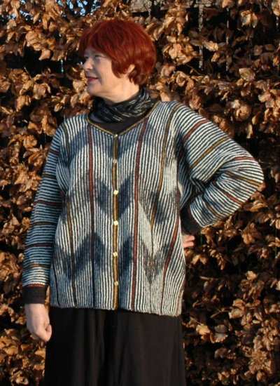 Harrisville Designs Vivian Hoxboro Bumblebee Cardigan H2314-21