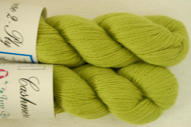 Ivy Brambles Cashmere 2-Ply Yarn - 36 Spring Green