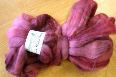 Ivy Brambles Superwash Merino 4oz Roving - Fuchsia