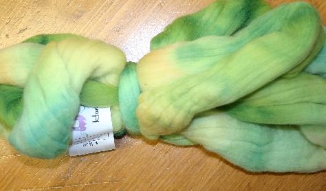 Ivy Brambles Merino 4oz Roving - Grasshopper
