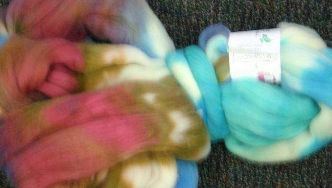 Ivy Brambles Merino 4oz Roving - Kilauea