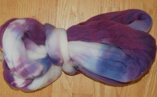 Ivy Brambles Merino 4oz Roving - Lilacs