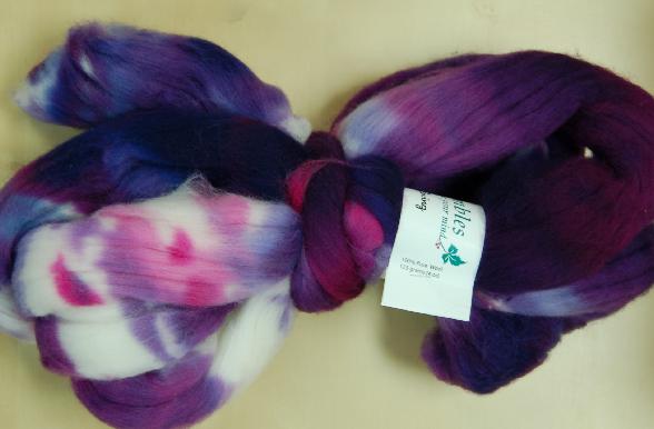 Ivy Brambles Merino 4oz Roving - Priscilla
