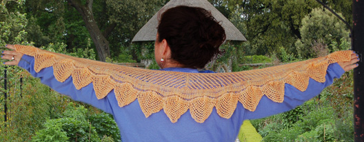 Ivy Brambles Flower Petals Shawlette Pattern