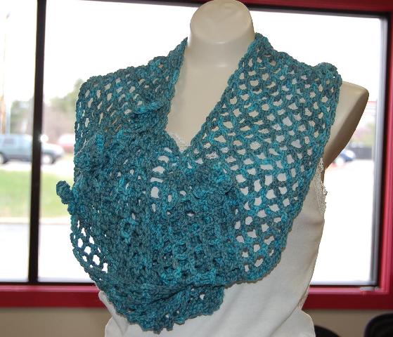 Ivy Brambles Lattice and Flowers Crochet Scarf Pattern