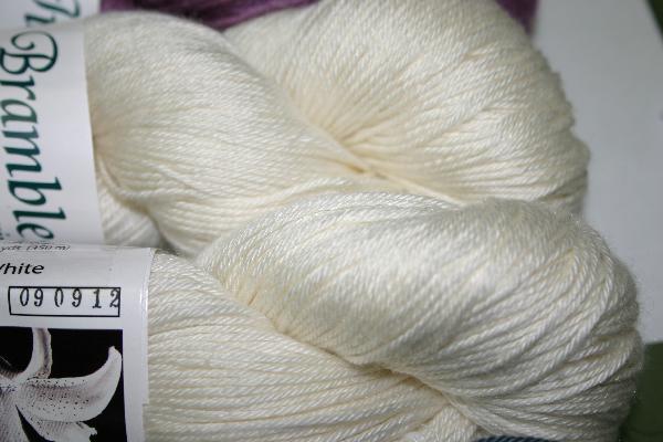 Ivy Brambles Silky Merino Light Yarn - Natural White