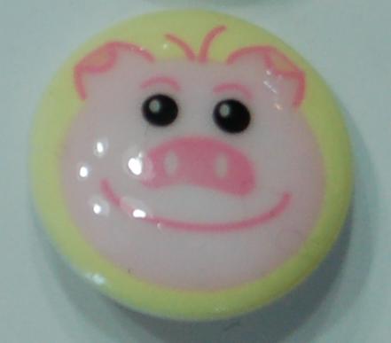 #21405 JHB - 3/4 inches (22 mm) Round Buttons  Piggy