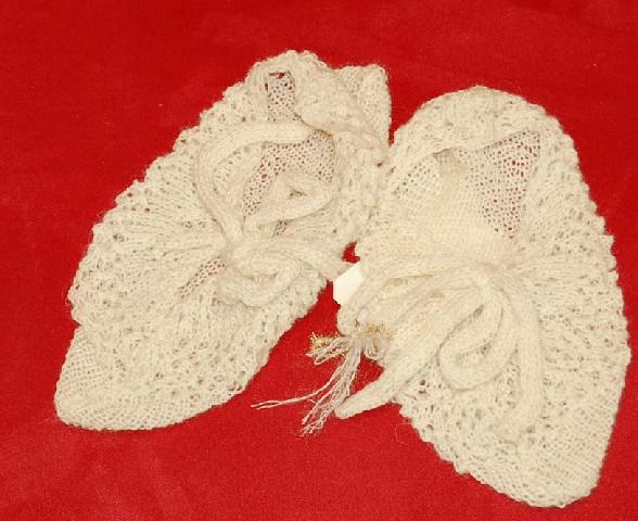 Jocre Arts Lace Slippers - White