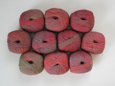 Jojoland Melody Superwash Fingering Yarn #14 Dusty Red, Green