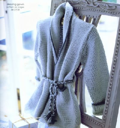 Debbie Bliss Dressing Gown Kit