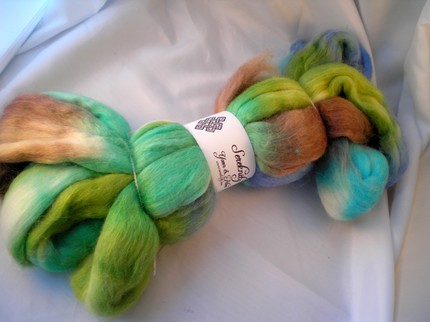 Sereknity 50% Alpaca 30% Merino 20% Silk Top Roving 4-oz Colorway Beach Glass