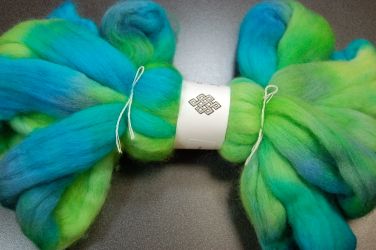 Sereknity 100% Faulkland Wool Combed Top Roving 4-oz - Dragonfly