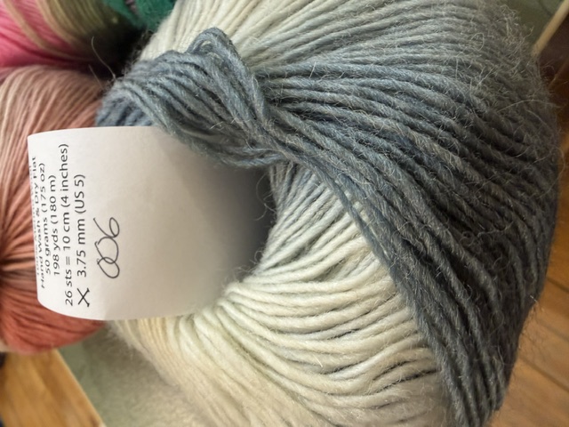 Acacia Vivid Colors Yarn 006
