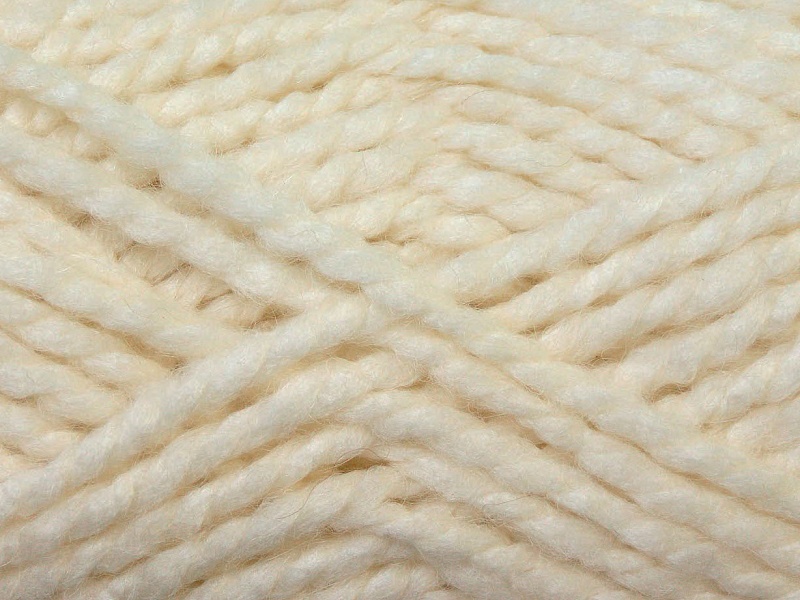 Acacia Yarns Big Cozy Yarn in Colorway 015 Acacia Yarns Big Cozy Yarn in Colorway 015