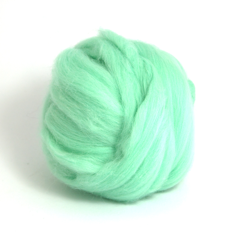 23 Micron Superfine Dyed Merino Combed Top ARM Knitting Yarn - 1 lb - Light Aqua 123