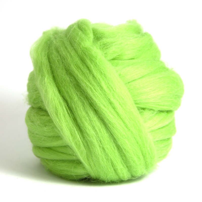 23 Micron Superfine Dyed Merino Combed Top ARM Knitting Yarn - 1 lb - Leaf 82