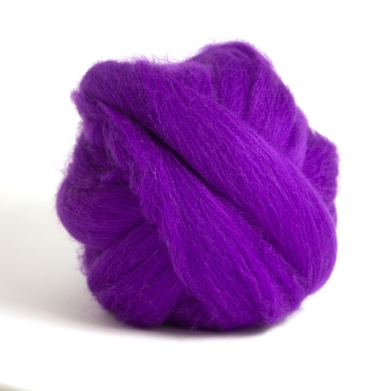 23 Micron Superfine Dyed Merino Combed Top ARM Knitting Yarn - 1 lb - Violet 423