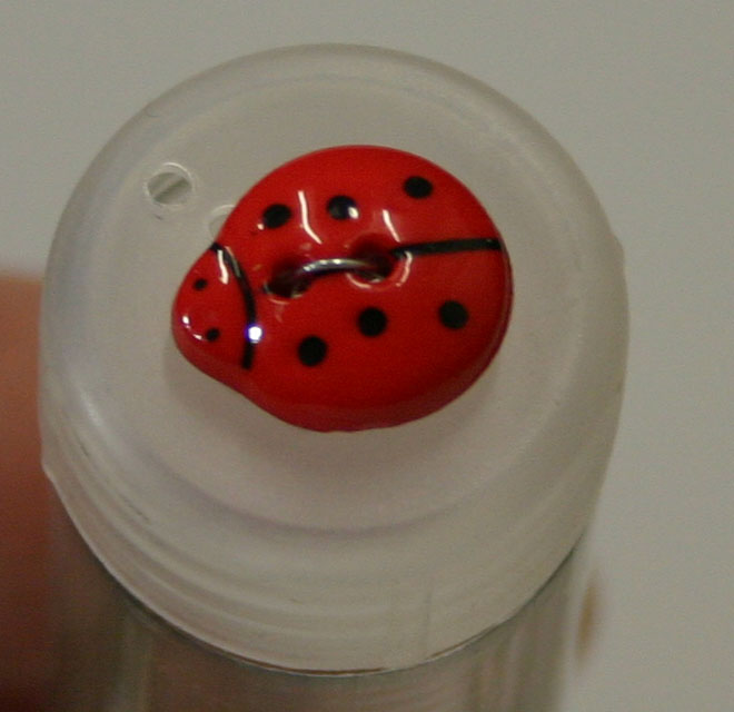 #1150 13 mm (1/2 inch) Novelty Button - Red Ladybug