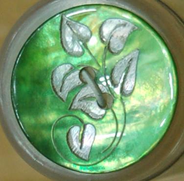 #1441536GR 36mm Etched Fashion Button - Green