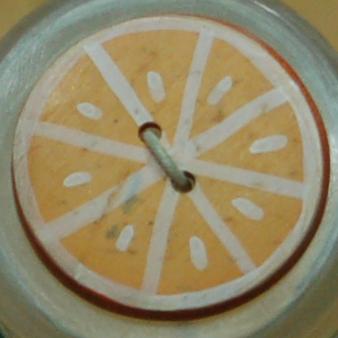 #RNS158 18mm Novelty Button - Orange