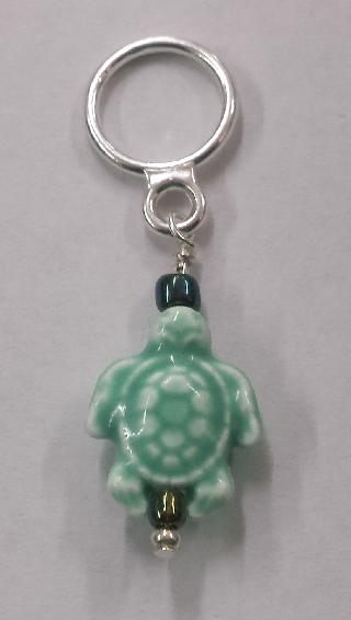 Creative Fiber Artists Individual Stitch Ring Marker - Light Turtle