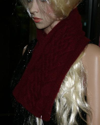 Hand Knit Garment GSF-075 - Cashmere Cabled Scarf
