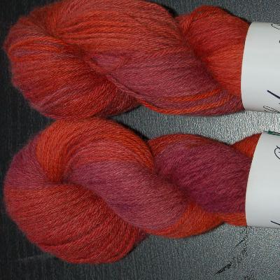 Ivy Brambles Cashmere 4-Ply Yarn - 119 Pomegranate