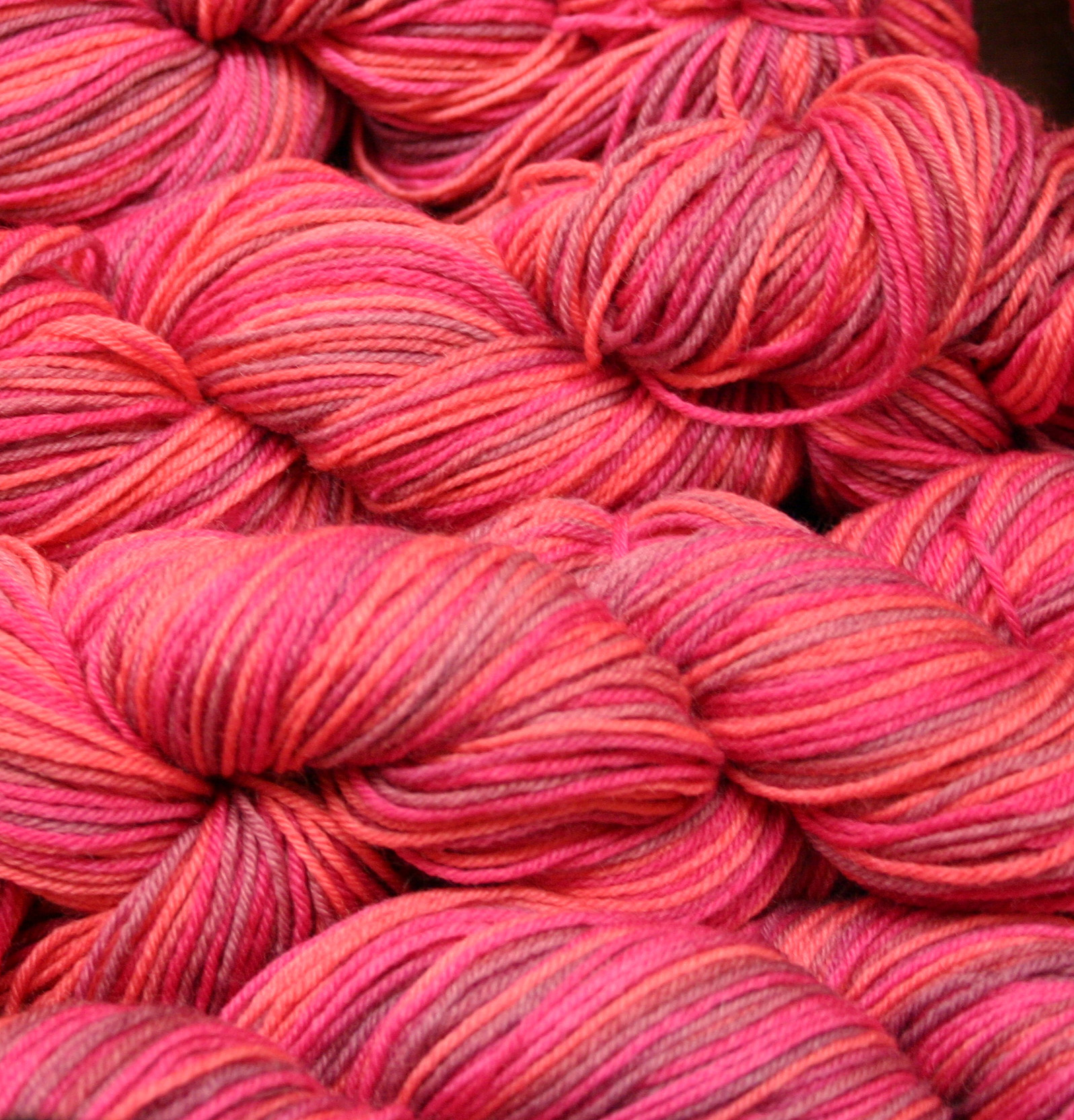 Ivy Brambles Enrapture Light Yarn - 210 Firethorn