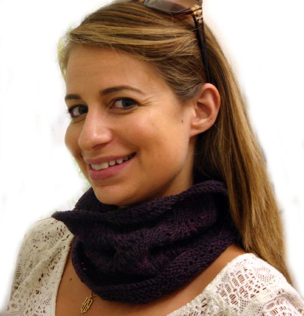 Ivy Brambles Sweeping Angels Enrapture (DK) Neck Cowl Pattern