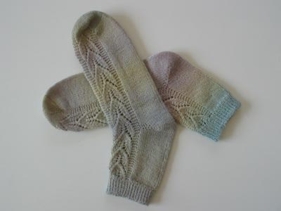 Jojoland Whispering Leaf Socks Pattern #p-sock-y01-01