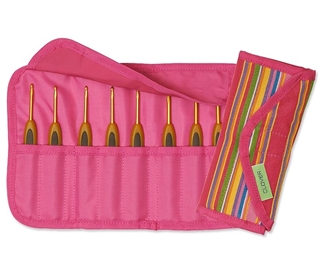 Clover Getaway Soft Touch Crochet Hook Set