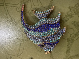 Rhinestone Brooch - Fish - Blue